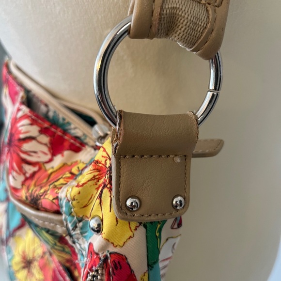 Women’s crossbody Tyler Rodan butterfly floral purse - Picture 5 of 16